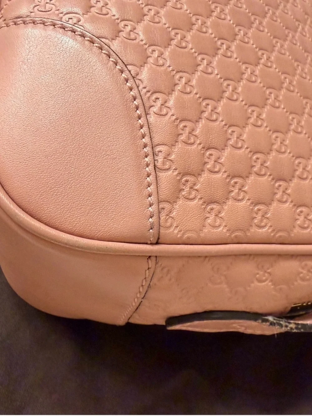 Set Gucci Blush Pink Guccissima  Leather High-Top Sneakers and Crossbody Bag